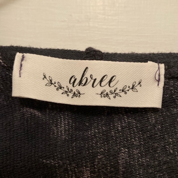 ABREE Distressed Bleached Hooded Pullover with Pockets - Picture 4 of 5